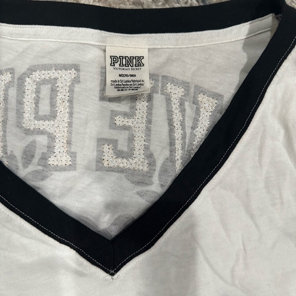 PINK Victoria's Secret White V-Neck Tee - Picture 9 of 11
